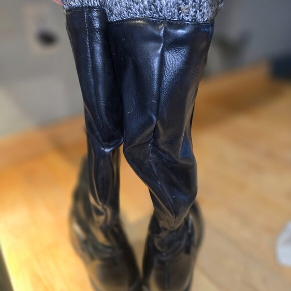 Boots - Picture 3 of 3